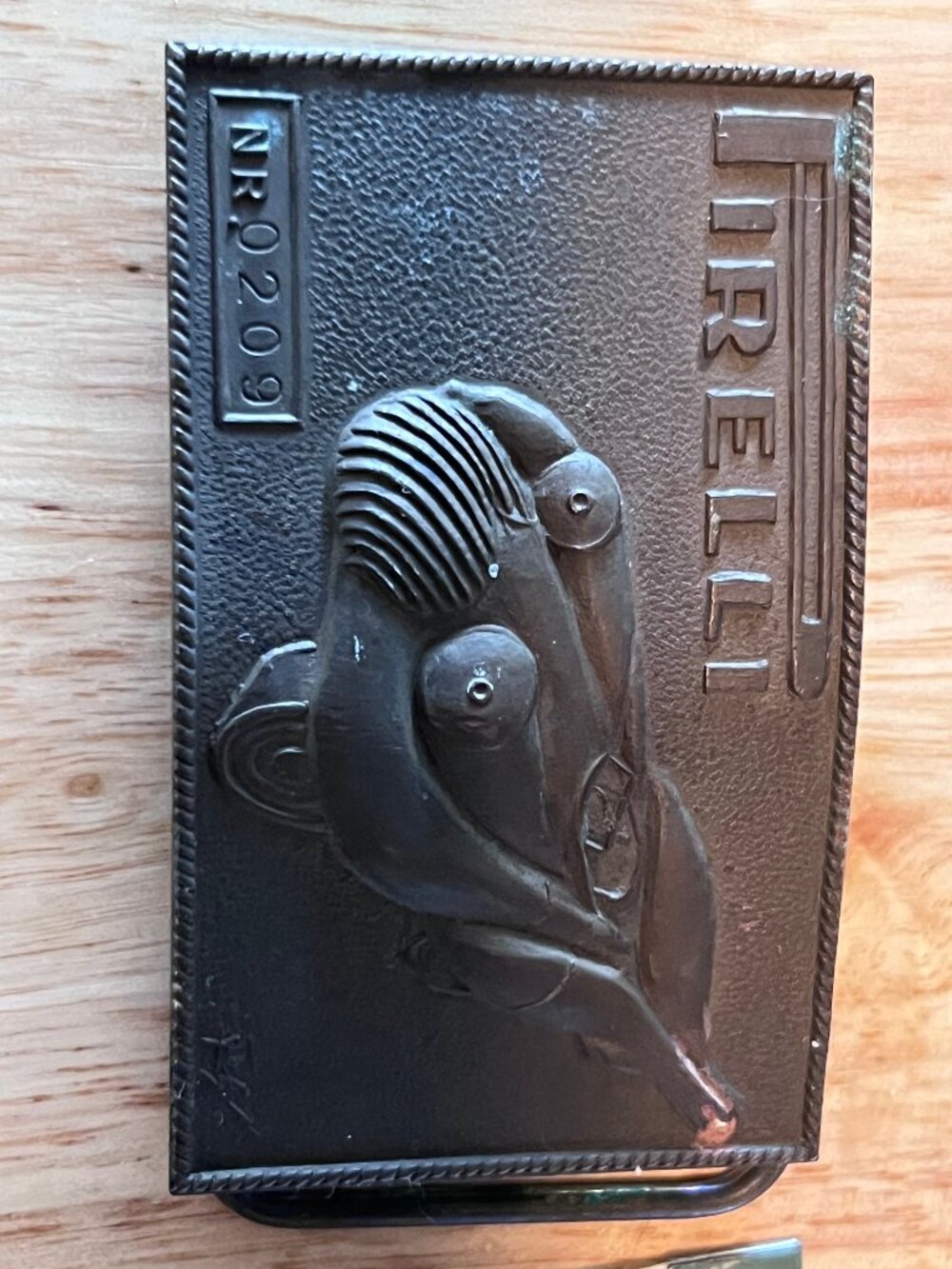SALVADOR DALI Vintage PIRELLI NR 0209 BELT BUCKLE